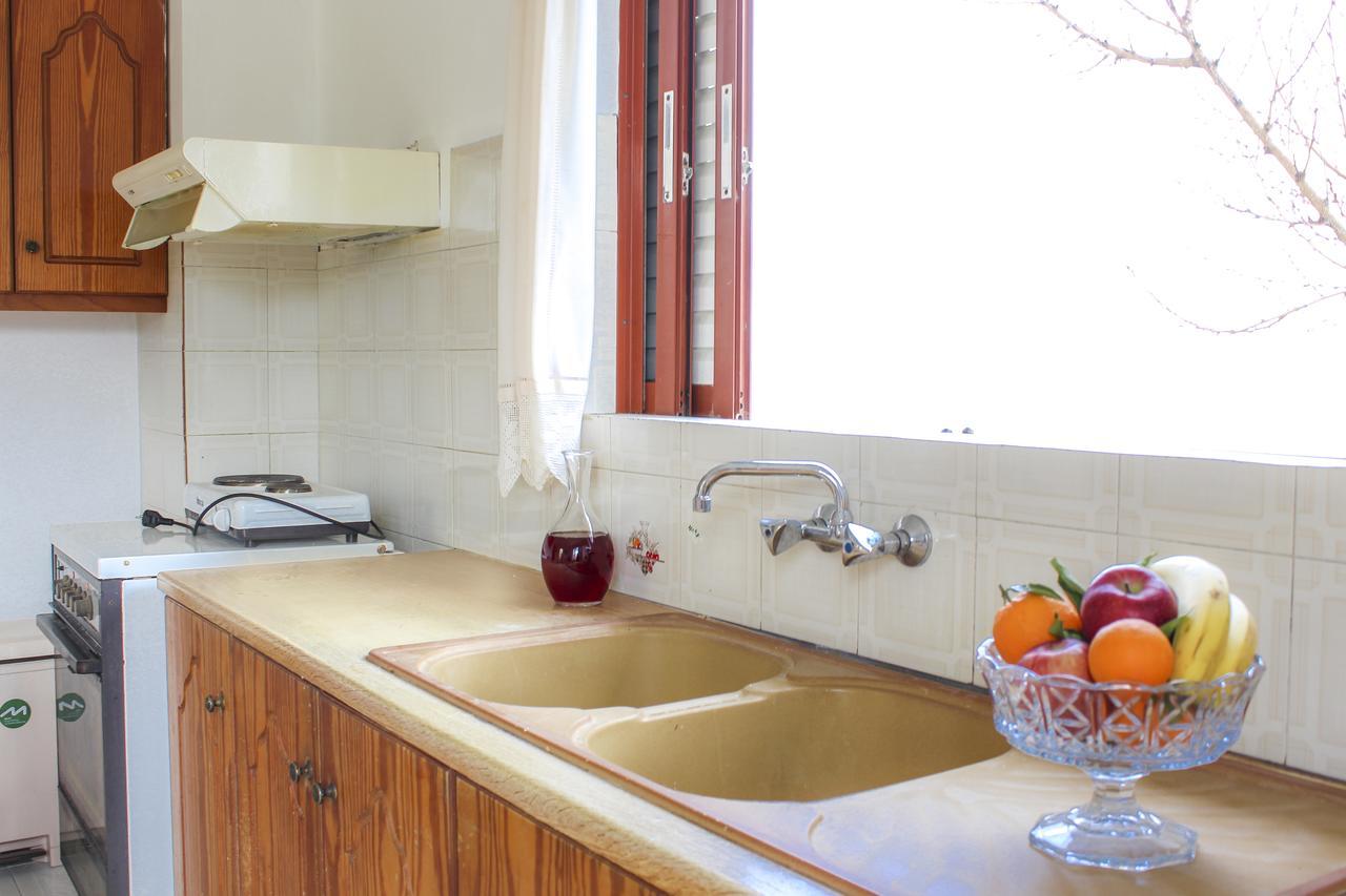 Pelagion II Sea Coral - Beachfront Holiday Home Kypseli Bagian luar foto